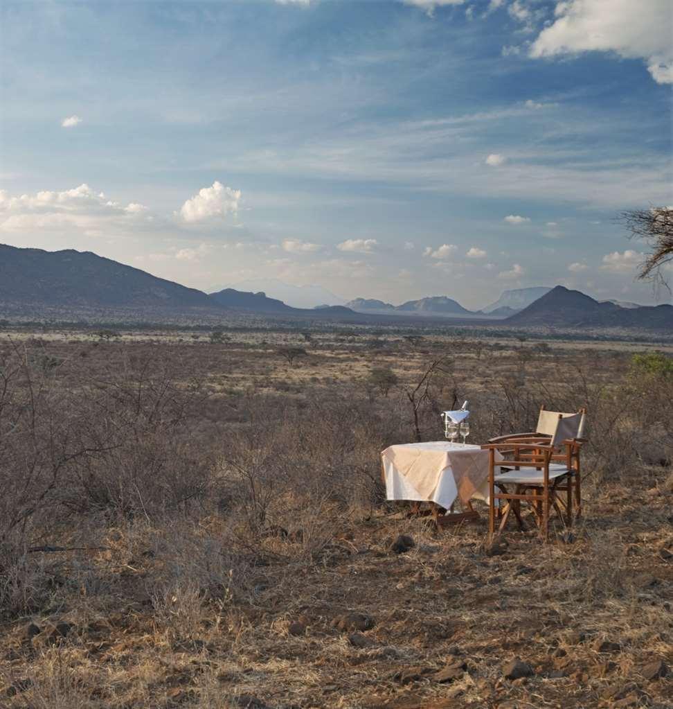 ホテル アシュニル サンブル キャンプ Samburu レストラン 写真